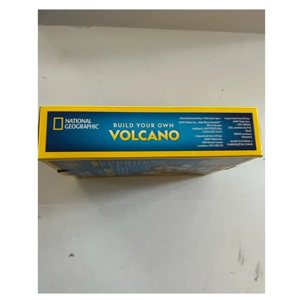 National Geographic Build Your Own Volcano Kids Erupt Explosion NEW Unopened
